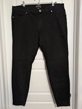 Forever 21+ Plus Sizes 18 US Black Skinny Jeans